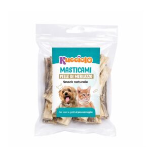 Snack naturale Masticami, pelle di merluzzo per cani e gatti in confezione trasparente.